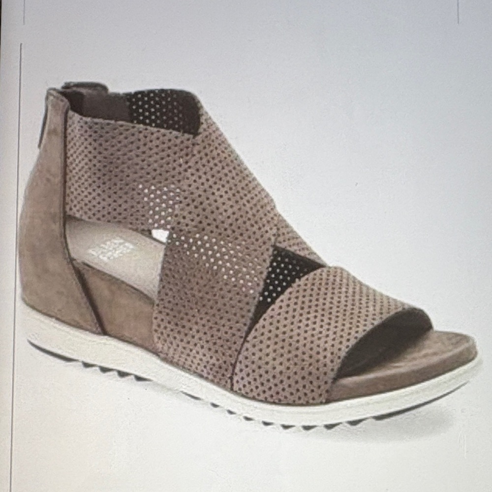 Eileen Fisher Voice Perforated Wedge Sandal Size 10